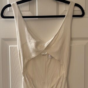 Elegant Cream Sleeveless Dress